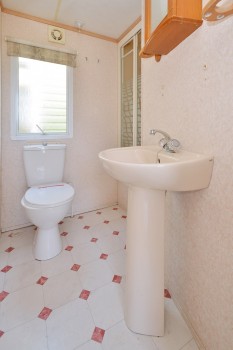 053595-1747.jpg