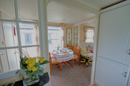 057097-2211.jpg