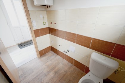 056944-2245.jpg