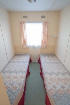 054979-678.jpg